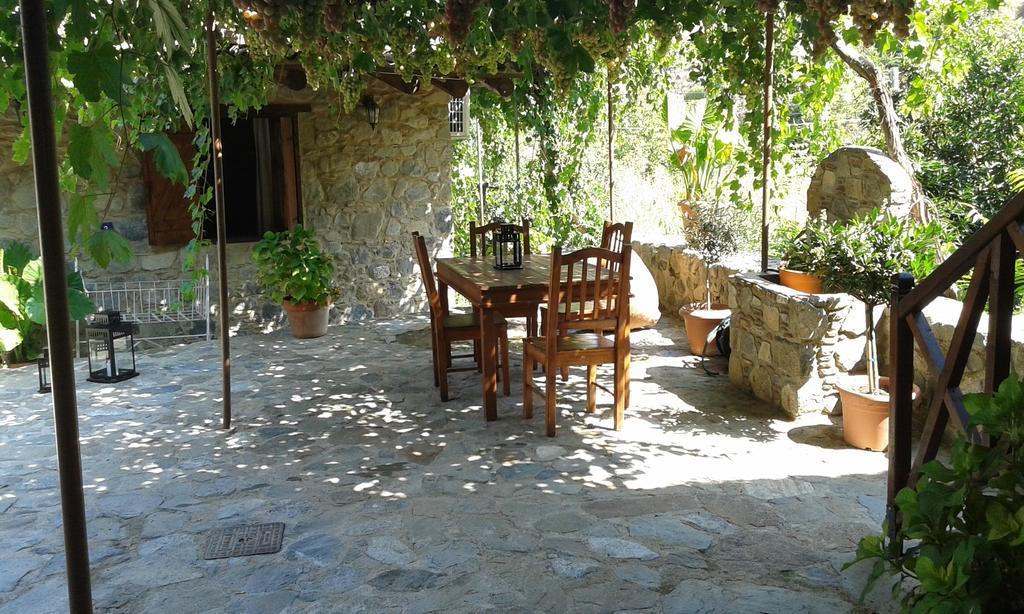 Xenis House Guest House Galata Exterior photo