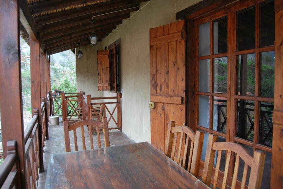 Xenis House Guest House Galata Exterior photo
